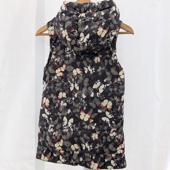 Lululemon | The Fluffiest Reversible Down Vest Olive Green Butterflies Size 2 - Picture 11 of 16